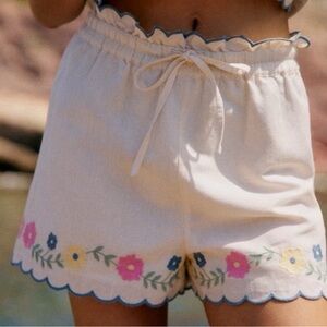 Sezane White Linen Shorts with Floral Embroidery